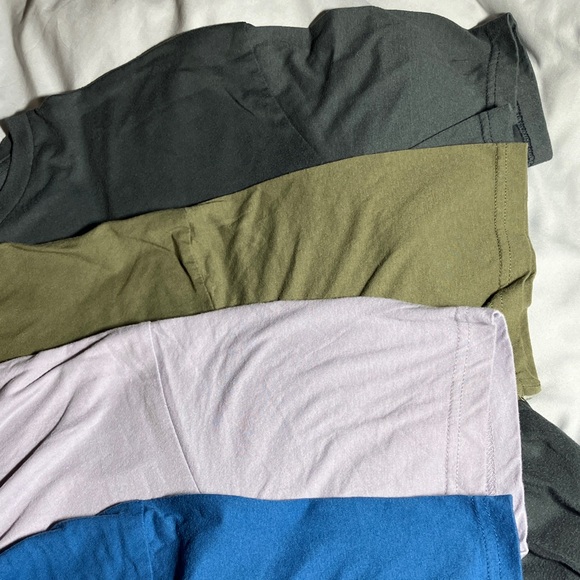 True Classic Short Sleeve Tees 4 pack bundle - Blue, Light Gray, Olive, Gray XXL - Picture 2 of 3